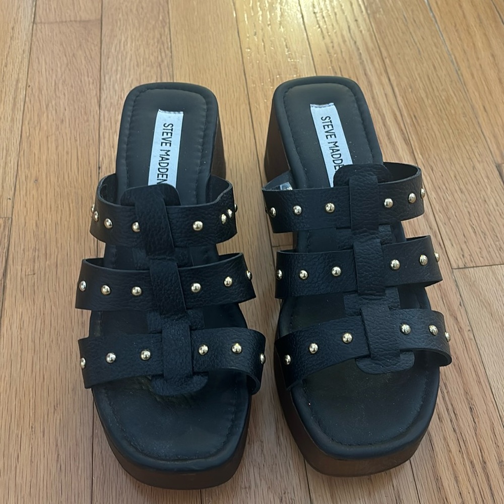 Steve Madden size 8 1/2. Worn once
